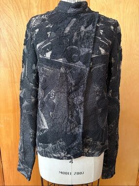 H&M studio top size m